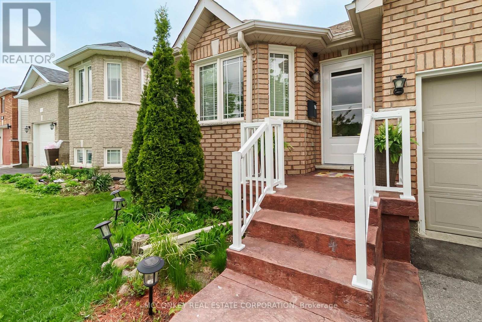 374 Spillsbury Drive, Peterborough West, Ontario  K9K 2N6 - Photo 4 - X12165714