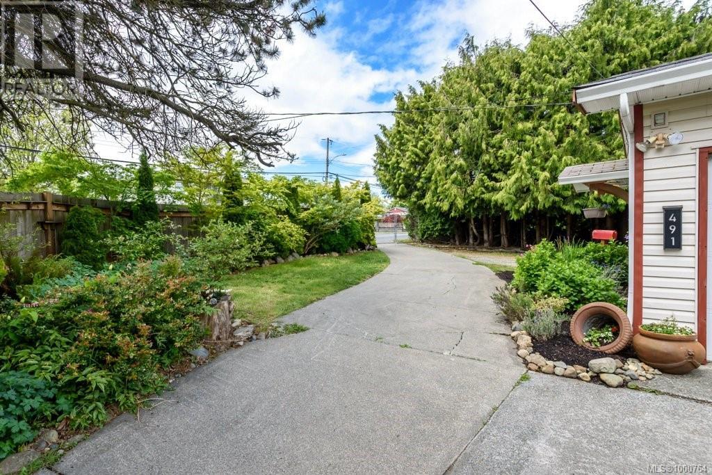 491 26th St, Courtenay, British Columbia  V9N 6V1 - Photo 3 - 1000764