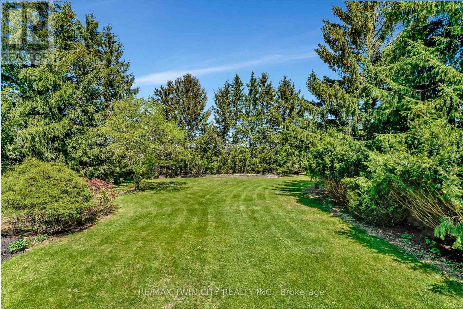 332 Piper Street, North Dumfries, Ontario  N0B 1E0 - Photo 37 - X12165518