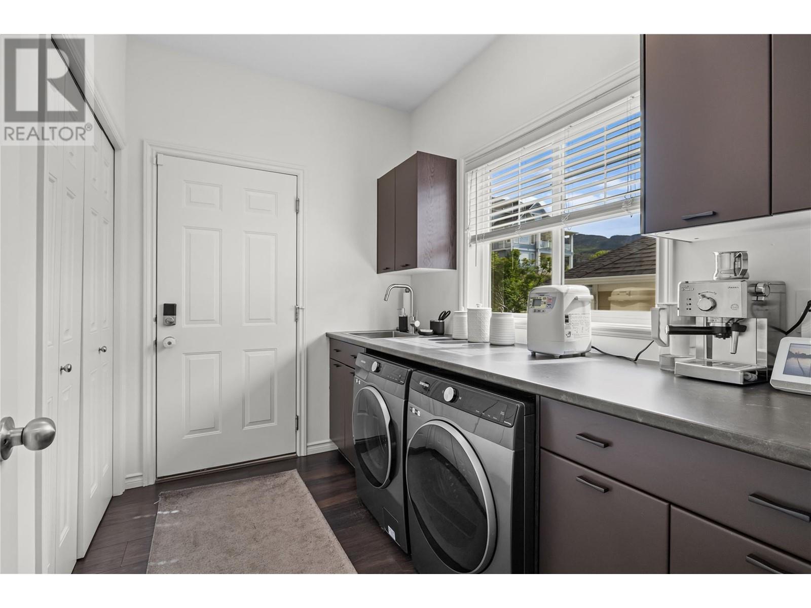 355 Mccarren Avenue, Kelowna, British Columbia  V1W 4W3 - Photo 15 - 10348658