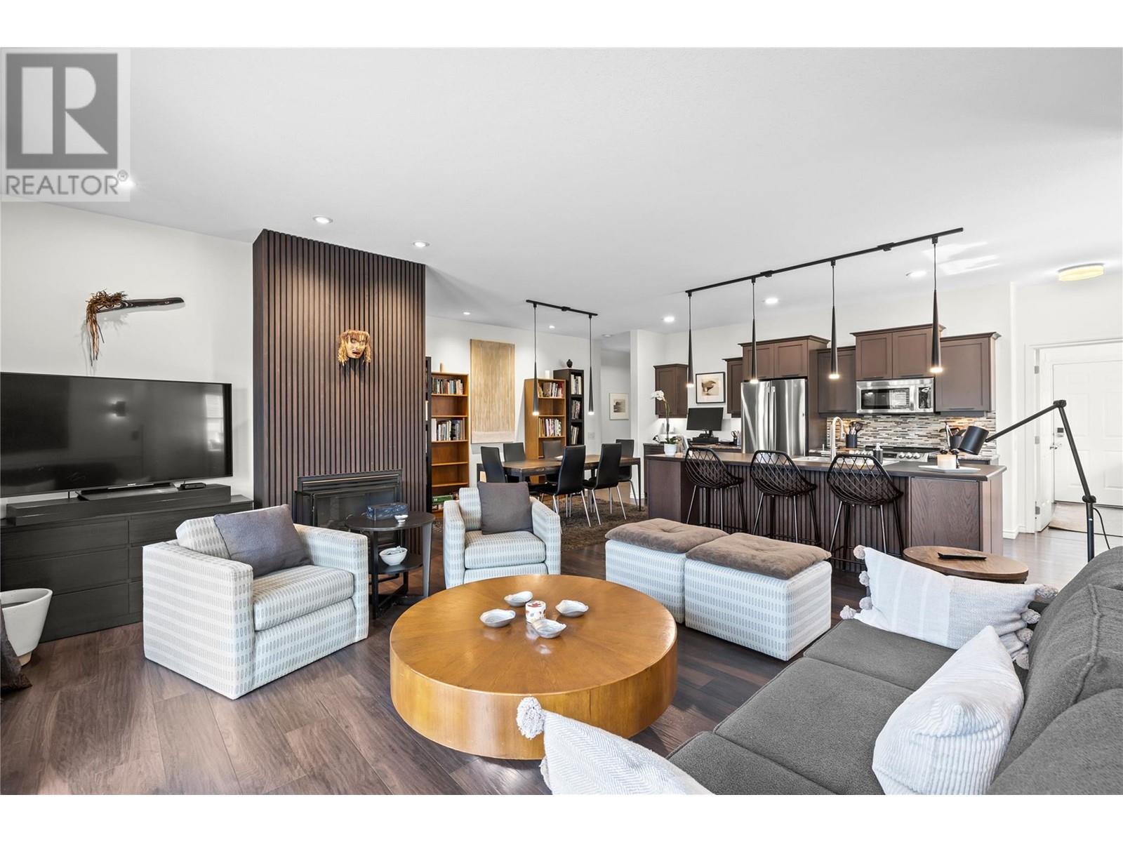 Property at 355 McCarren Avenue image 5