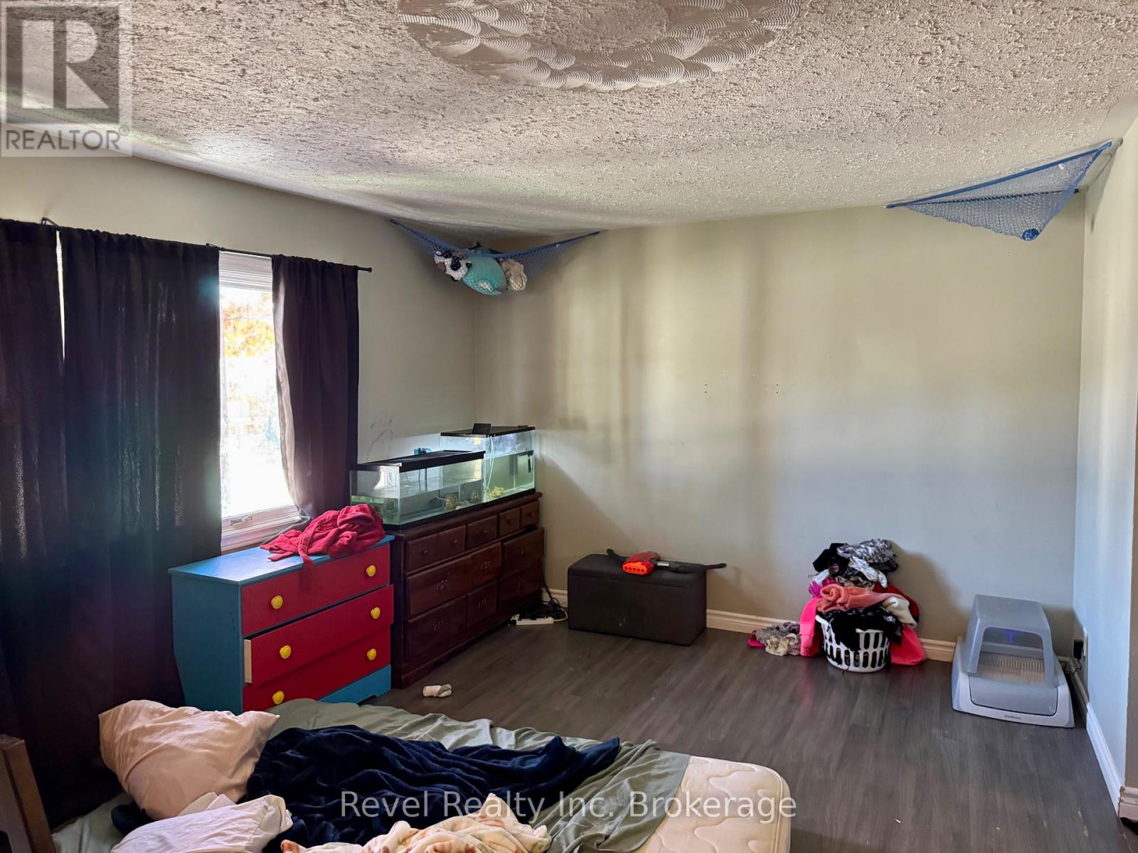 671 Ann Street, North Bay, Ontario  P1B 5L7 - Photo 13 - X12165567