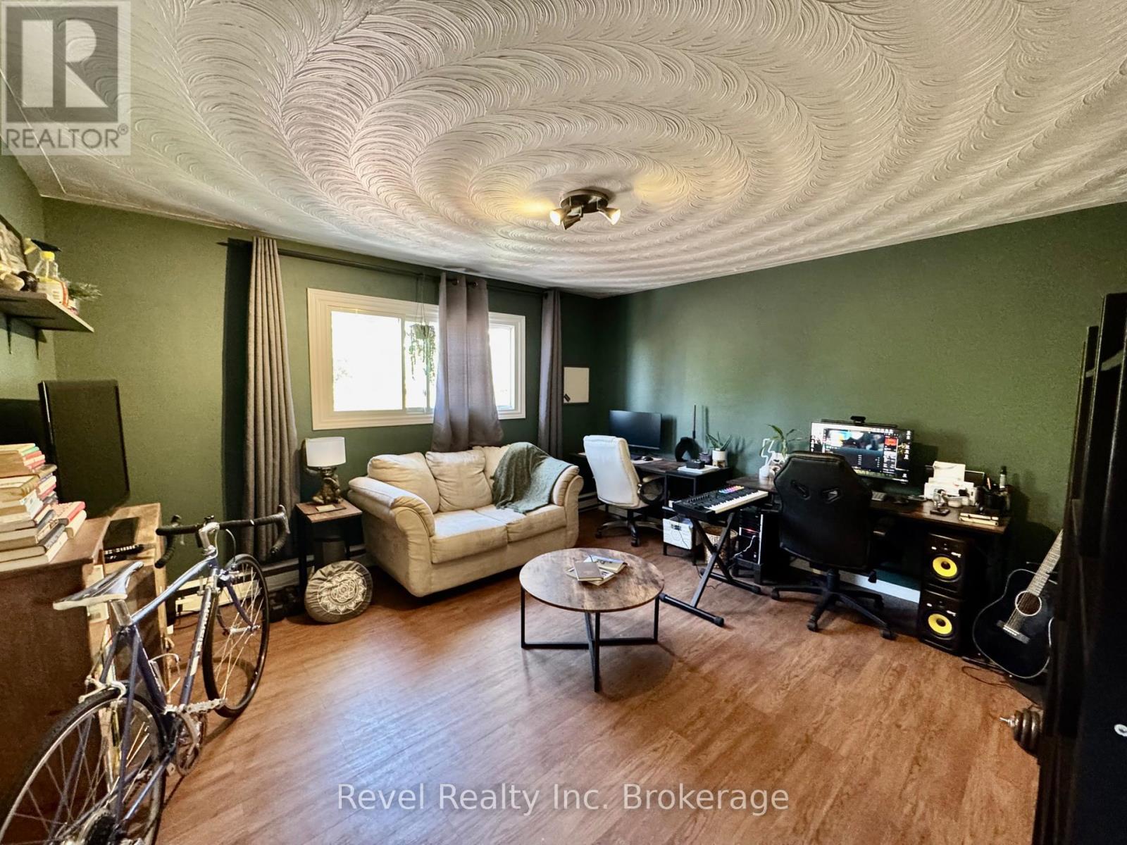671 Ann Street, North Bay, Ontario  P1B 5L7 - Photo 22 - X12165567