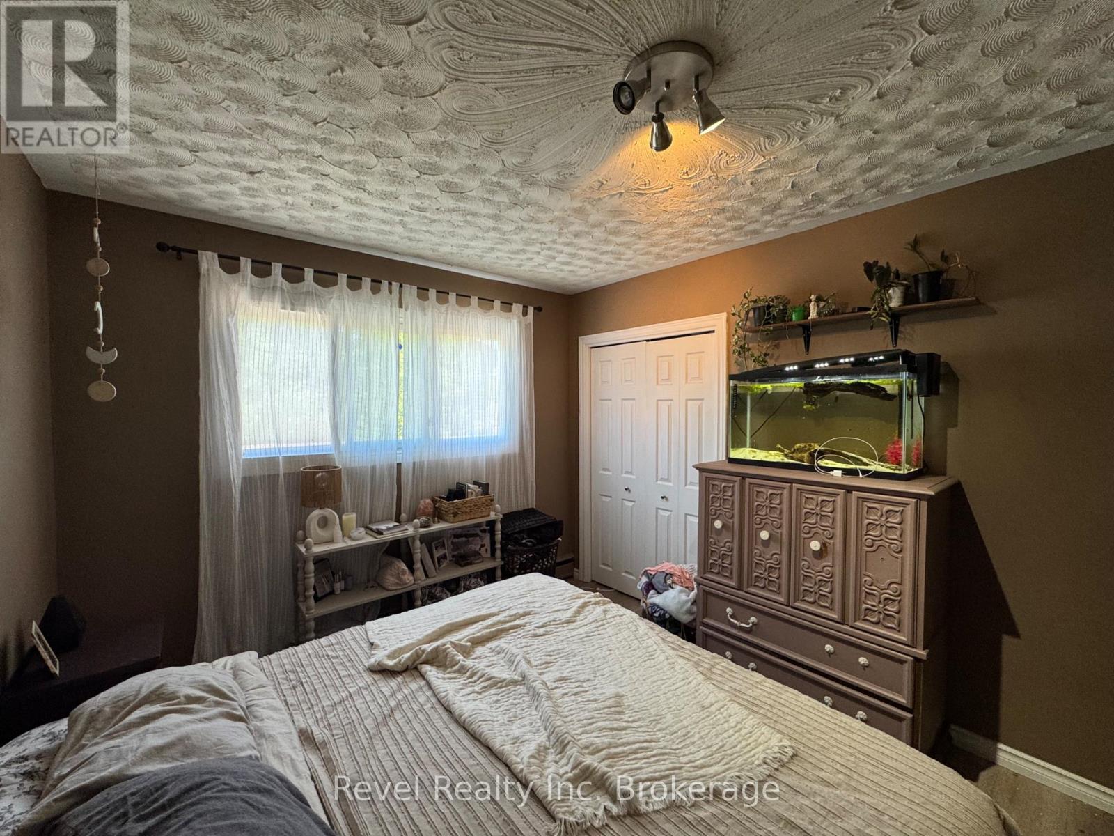 671 Ann Street, North Bay, Ontario  P1B 5L7 - Photo 32 - X12165567