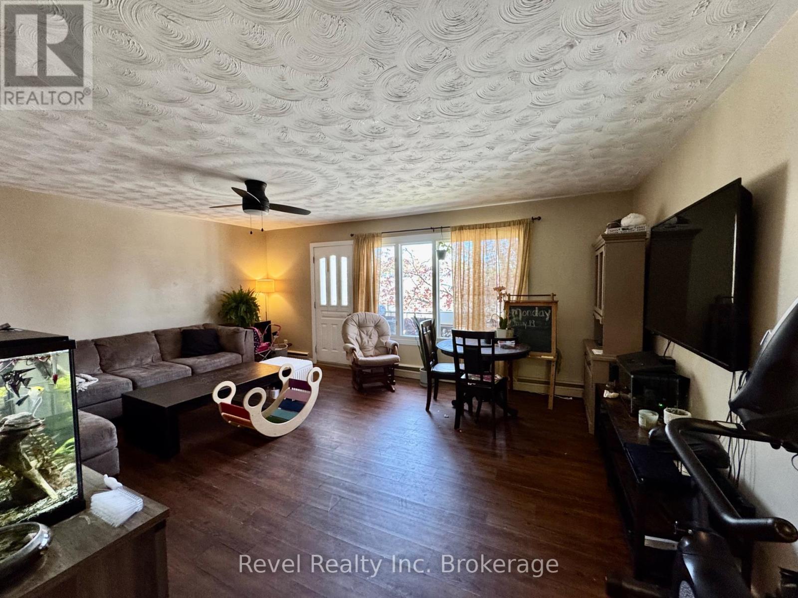 671 Ann Street, North Bay, Ontario  P1B 5L7 - Photo 37 - X12165567