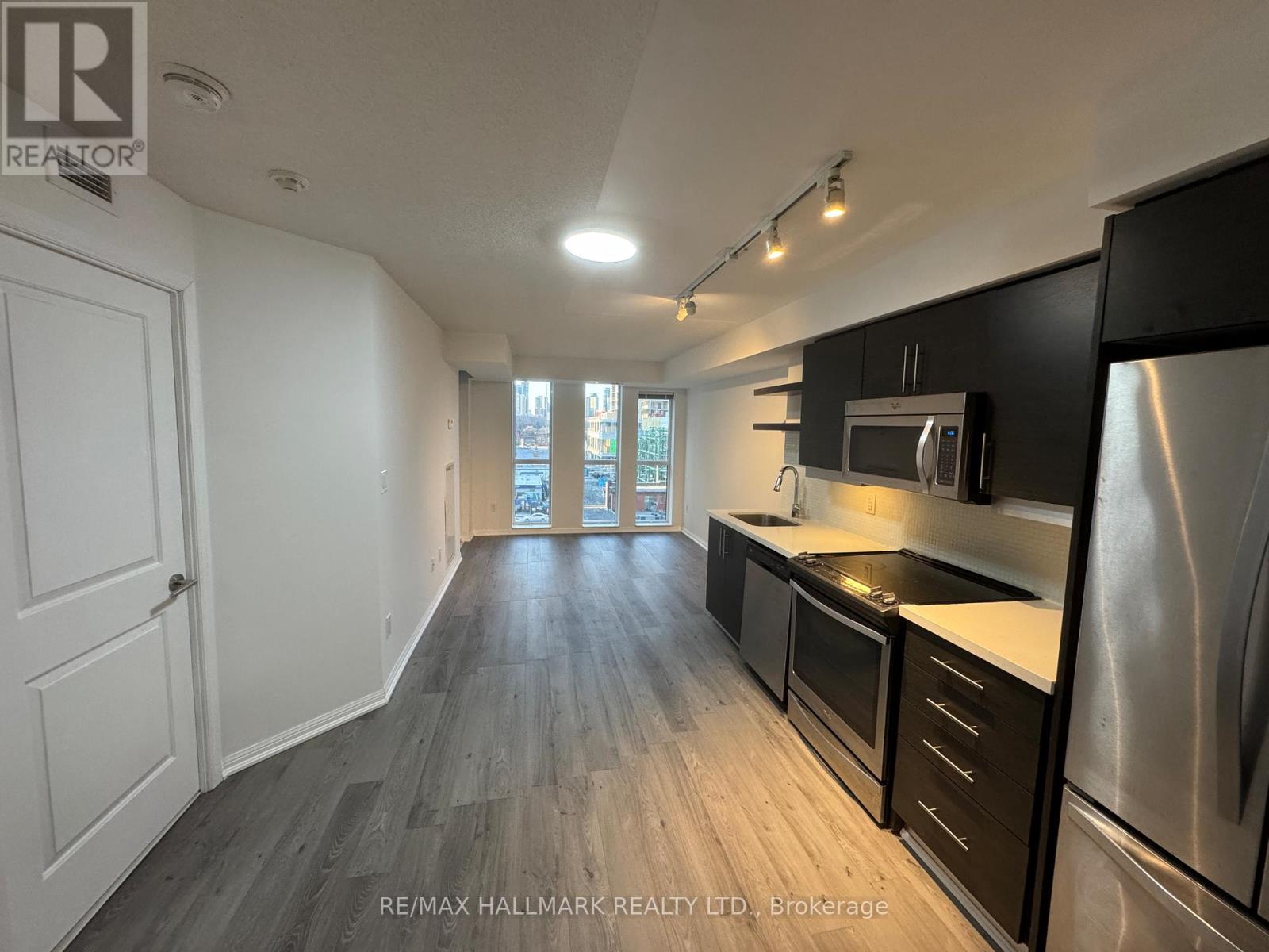 815 - 400 Adelaide Street E, Toronto, Ontario  M5A 4S3 - Photo 4 - C12028881