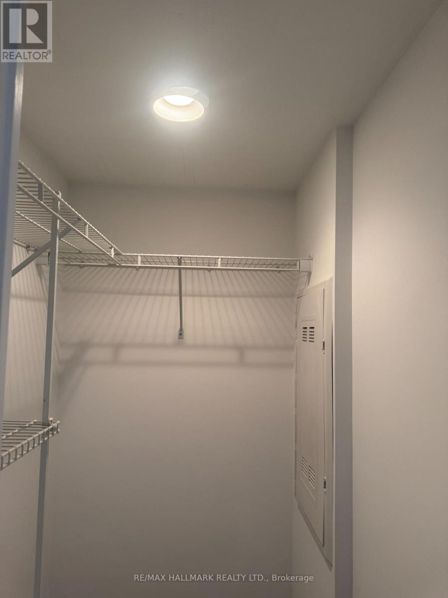 815 - 400 Adelaide Street E, Toronto, Ontario  M5A 4S3 - Photo 9 - C12028881