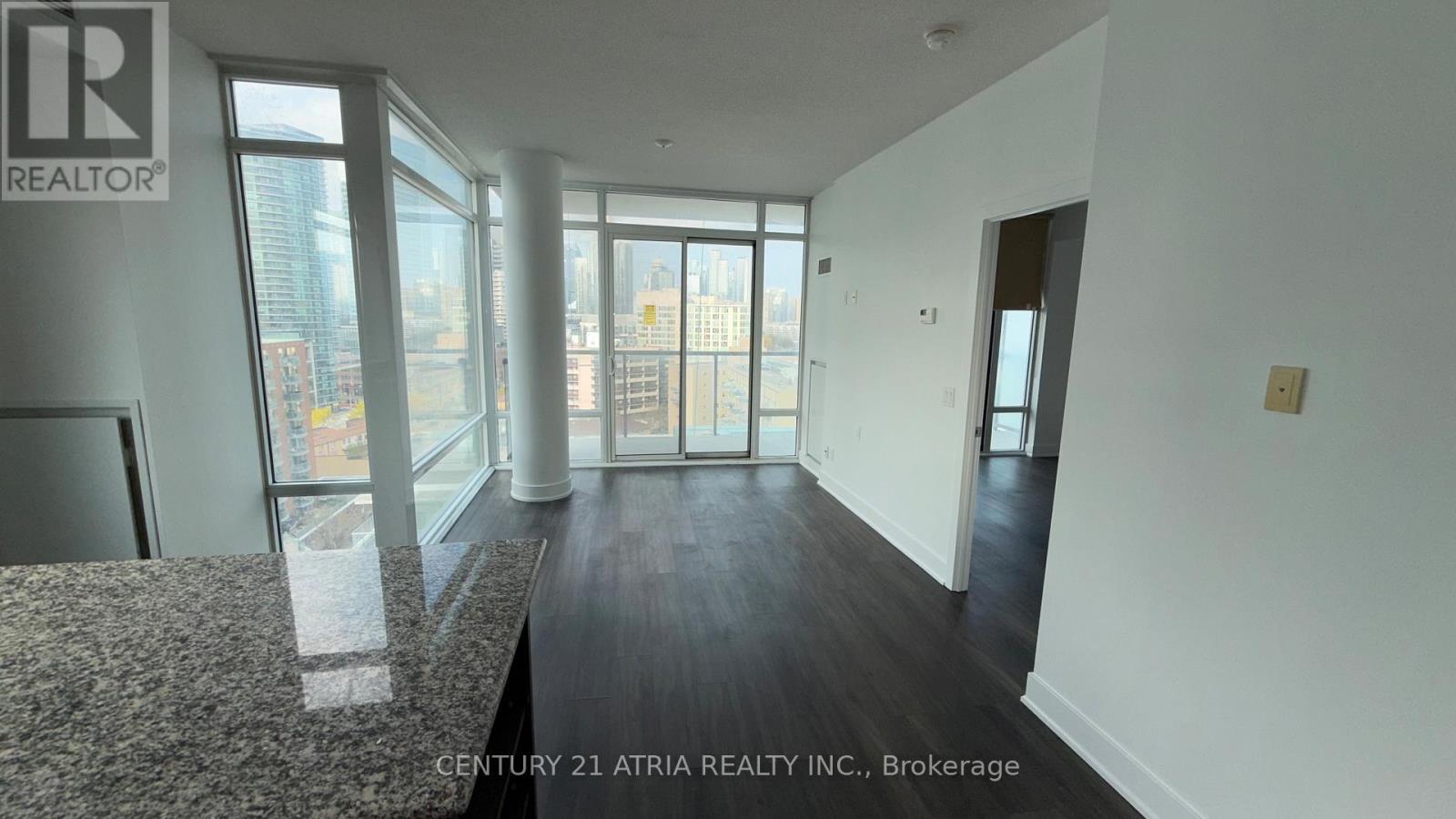 1407 - 90 Stadium Road, Toronto, Ontario  M5V 3W5 - Photo 4 - C12156375