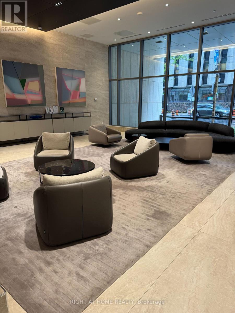 4805 - 2221 Yonge Street, Toronto, Ontario  M4S 2B4 - Photo 2 - C12161342