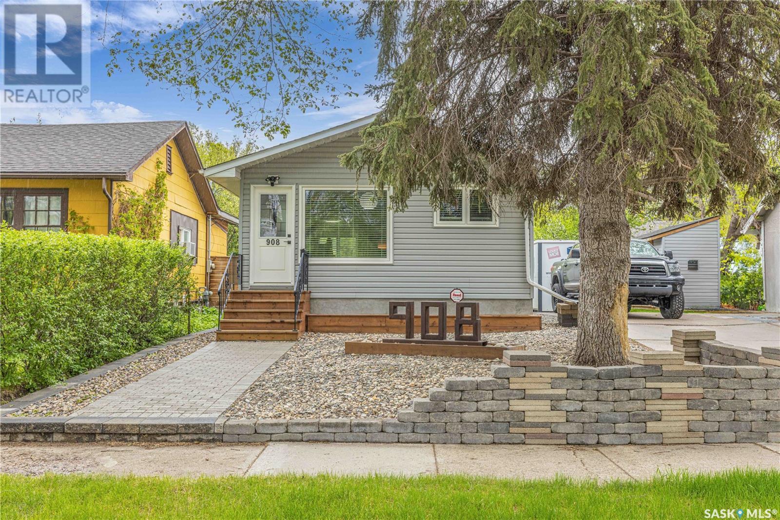 Property at 908 I AVENUE N image 1