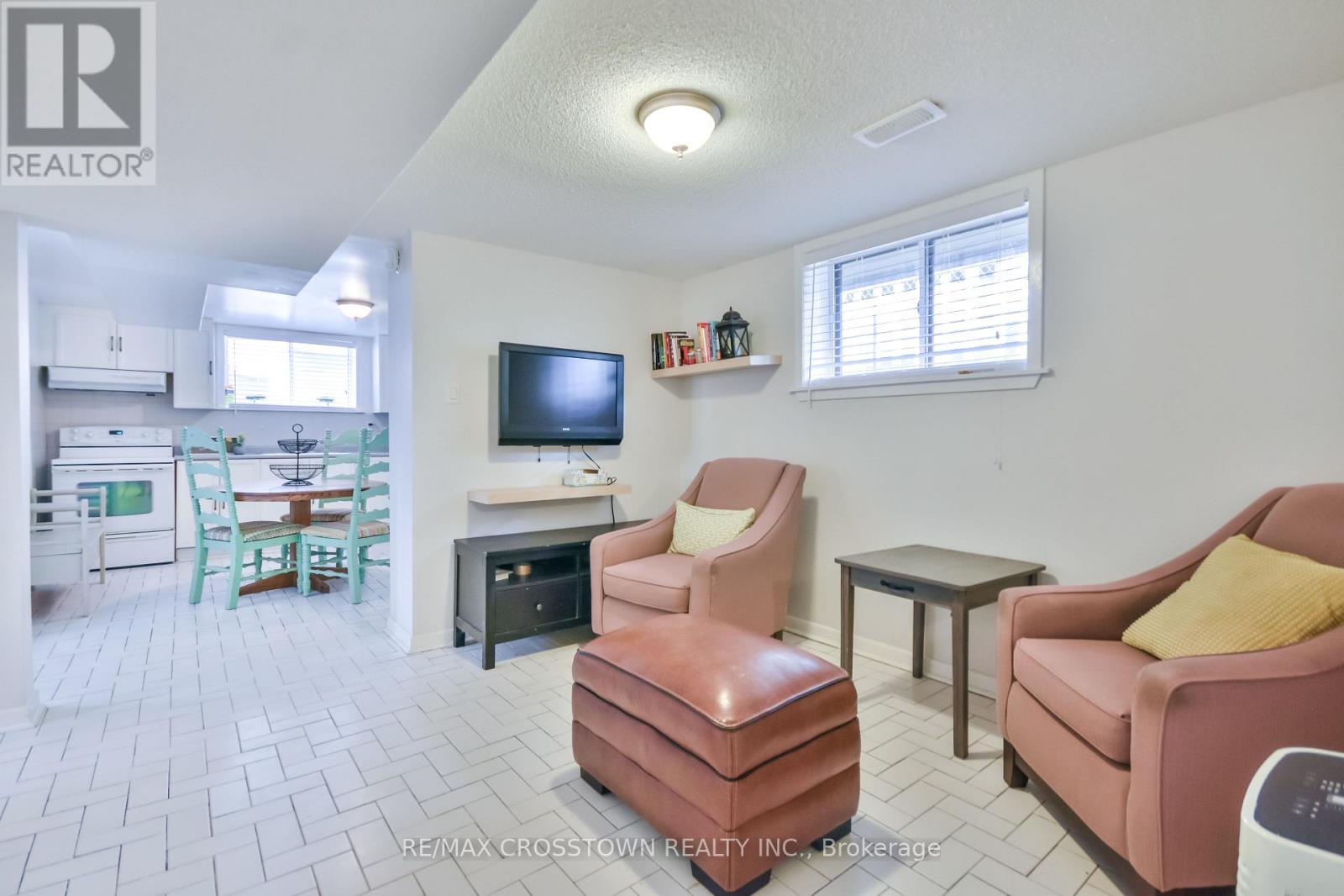 799 Mosley Street, Wasaga Beach, Ontario  L9Z 2H5 - Photo 42 - S12154669