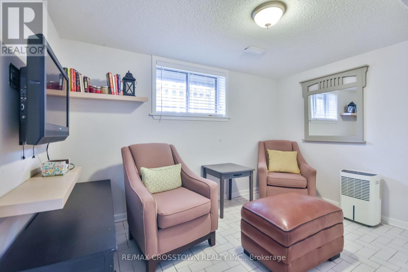 799 Mosley Street, Wasaga Beach, Ontario  L9Z 2H5 - Photo 36 - S12154669