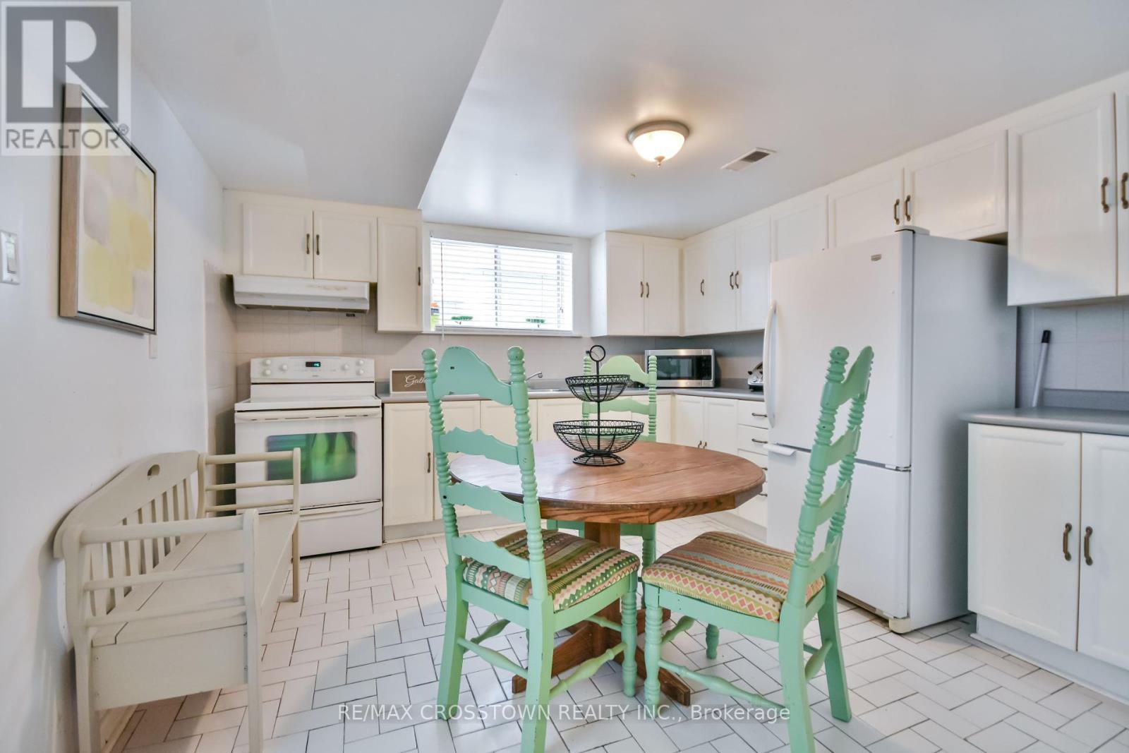 799 Mosley Street, Wasaga Beach, Ontario  L9Z 2H5 - Photo 37 - S12154669