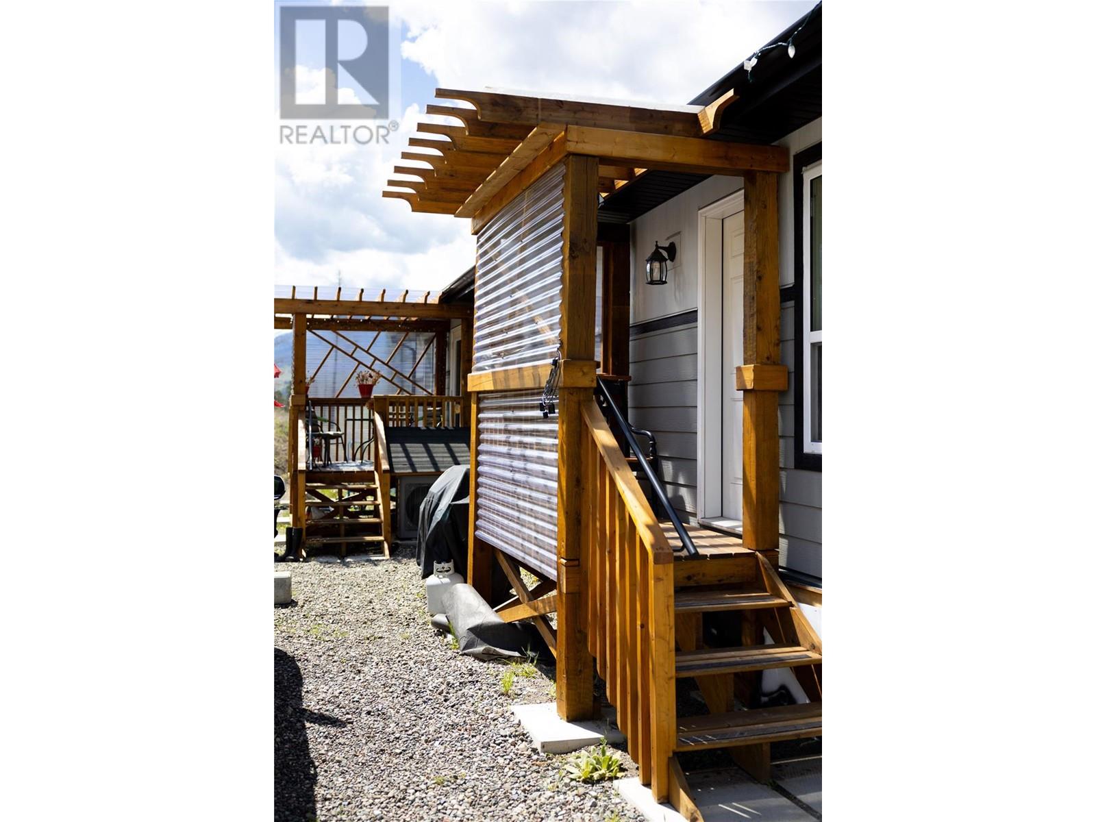 3919 HIGHWAY 97, Monte Lake, BC V0E2N0
