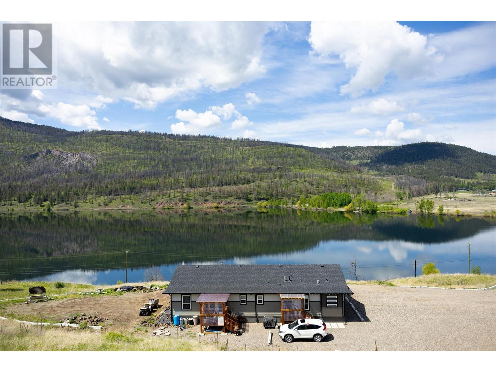 3919 HIGHWAY 97, Monte Lake, British Columbia