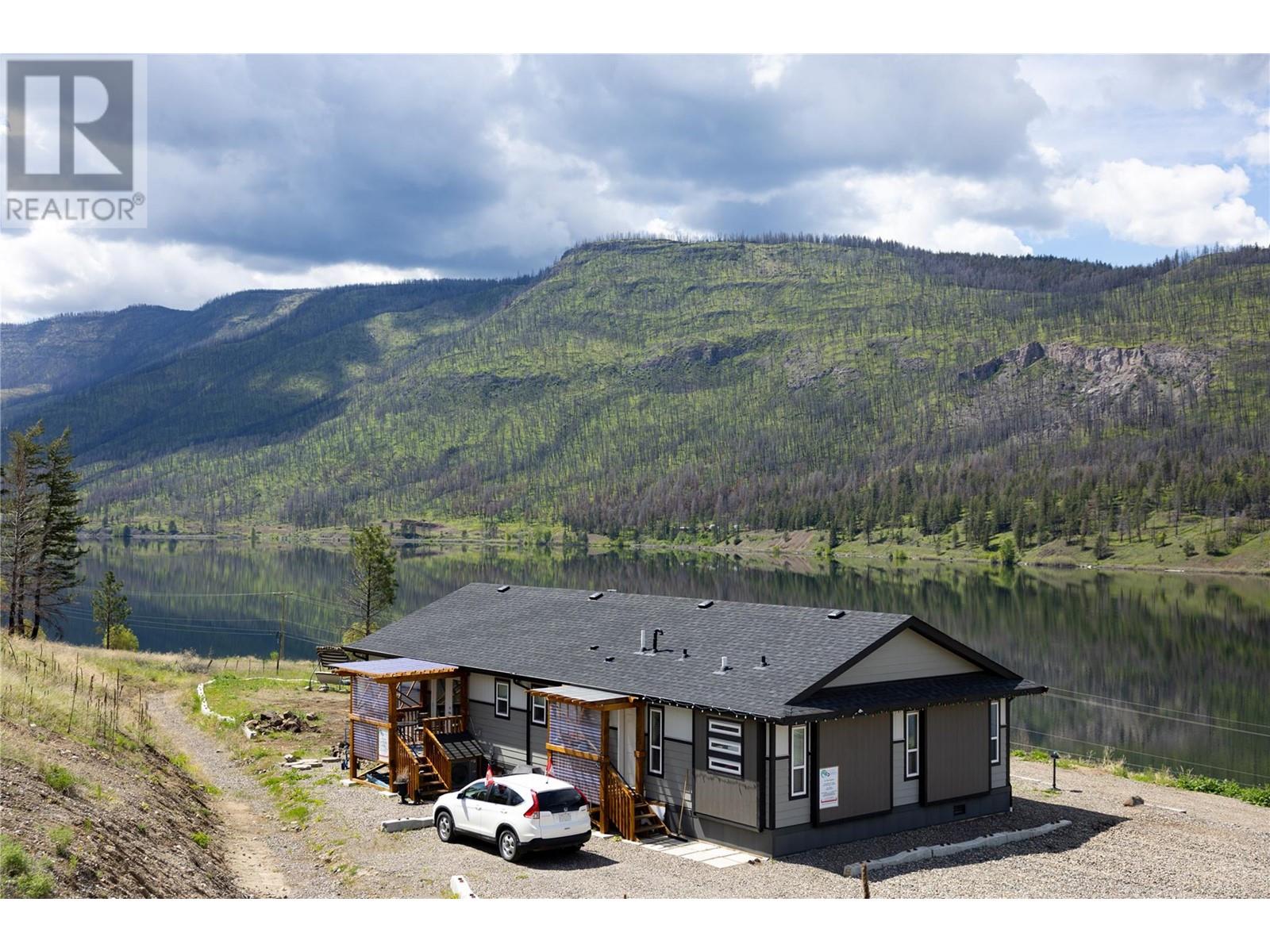 3919 Highway 97, Monte Lake, British Columbia  V0E 2N0 - Photo 3 - 10348590