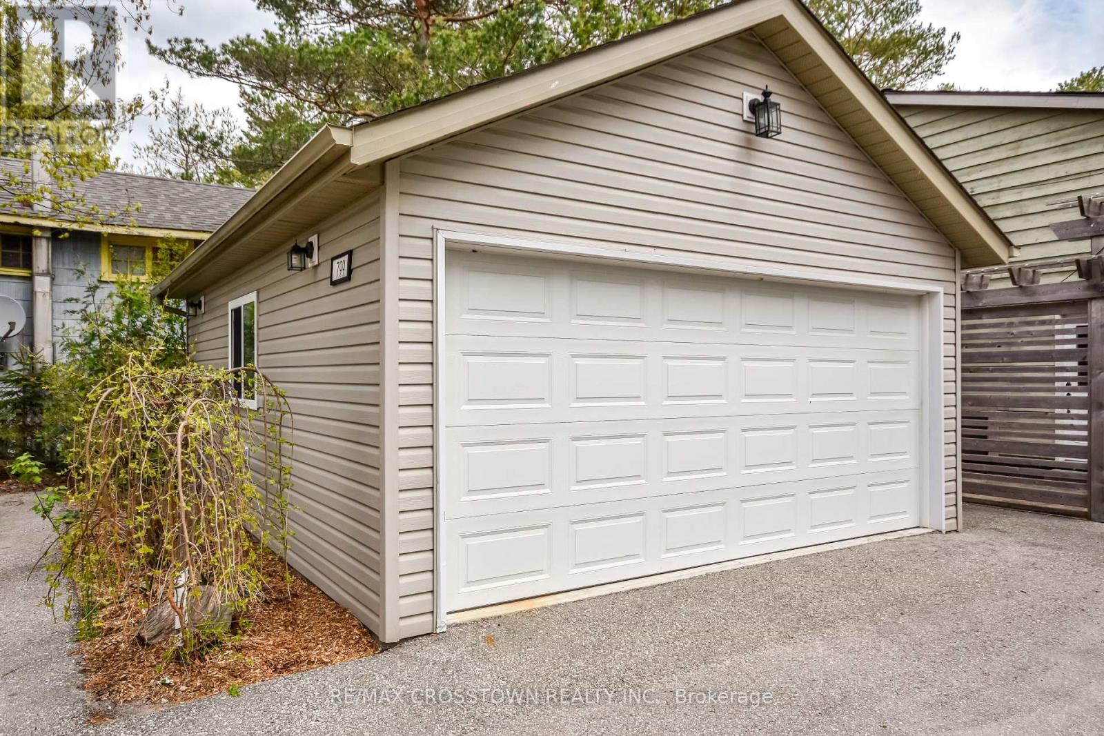 799 Mosley Street, Wasaga Beach, Ontario  L9Z 2H5 - Photo 43 - S12154669