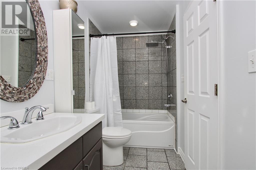 47 Richardson Street, Brantford, Ontario  N3T 1H7 - Photo 34 - 40732507