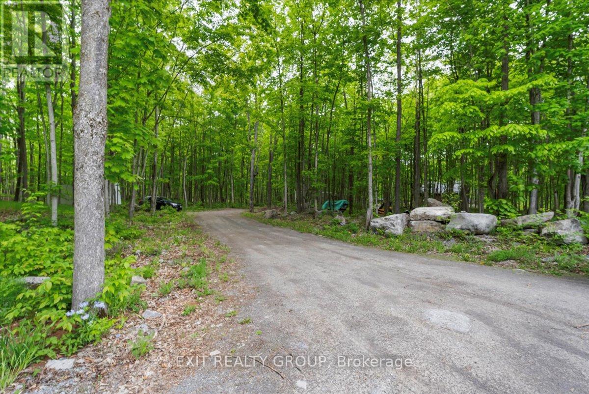 1912 Moneymore Road, Tweed, Ontario  K0K 2Y0 - Photo 2 - X12051840