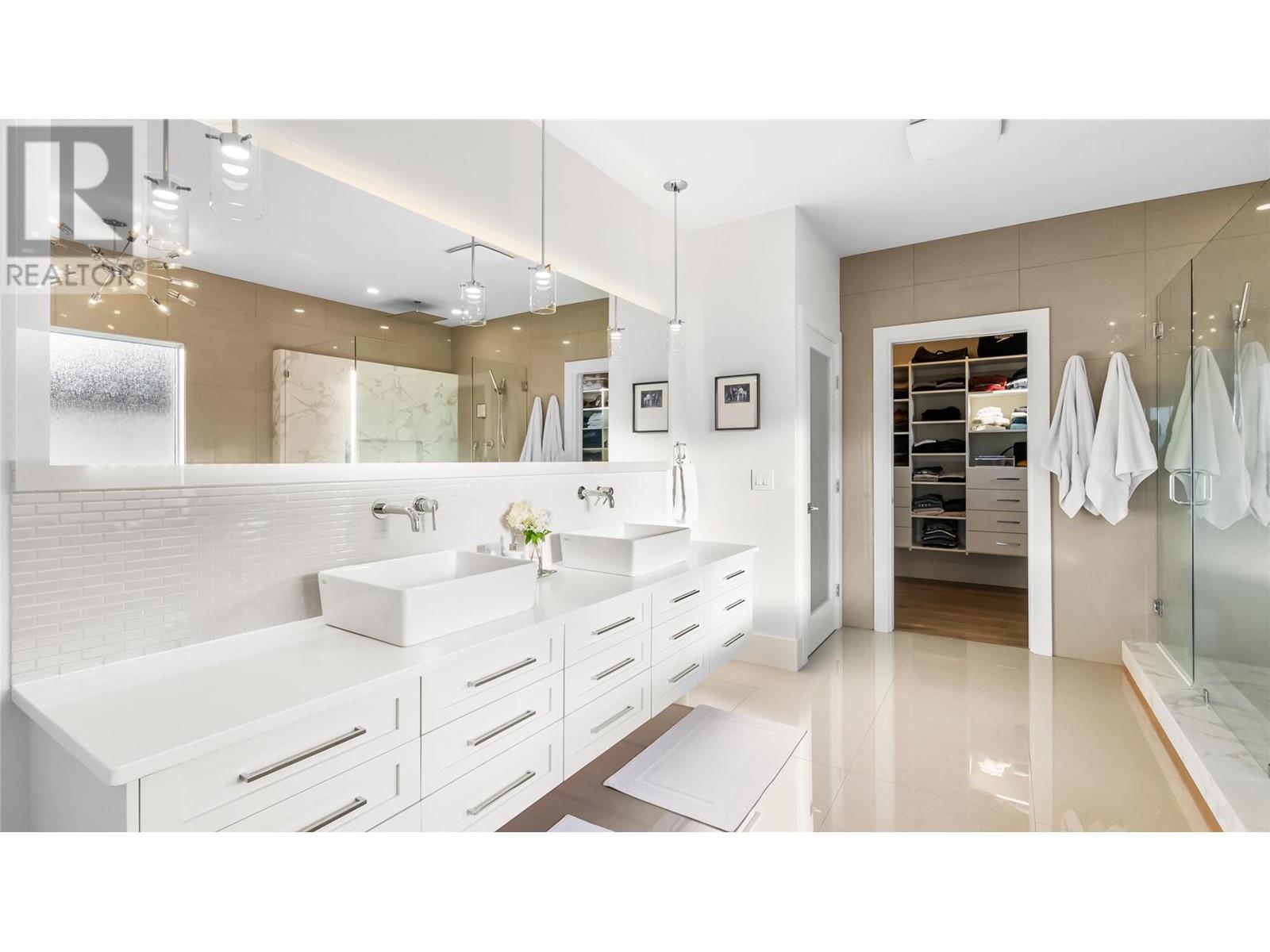 5687 Jasper Way, Kelowna, British Columbia  V1W 5L7 - Photo 28 - 10348802