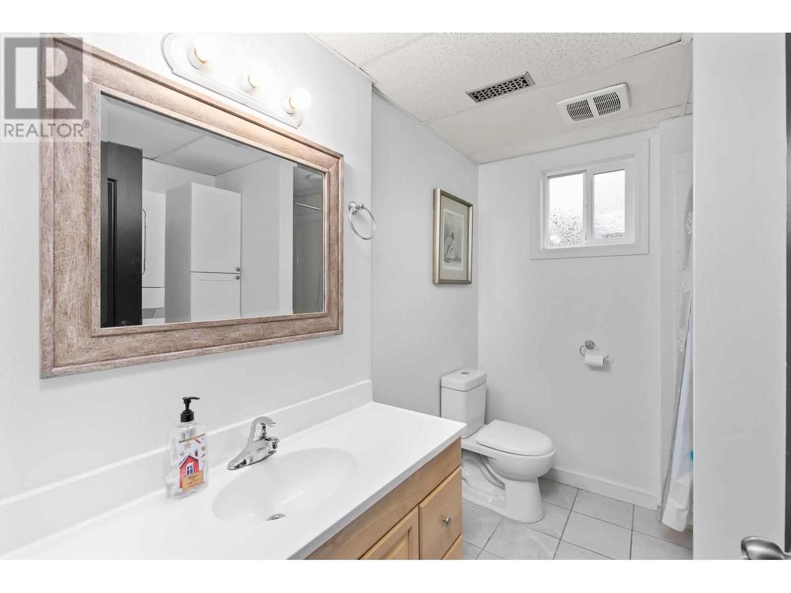 790 Torrs Court, Kelowna, British Columbia  V1W 1B5 - Photo 44 - 10348680