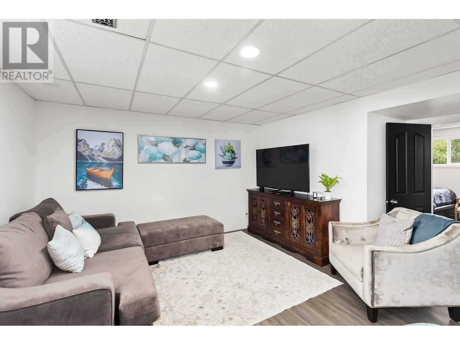 790 Torrs Court, Kelowna, British Columbia  V1W 1B5 - Photo 47 - 10348680