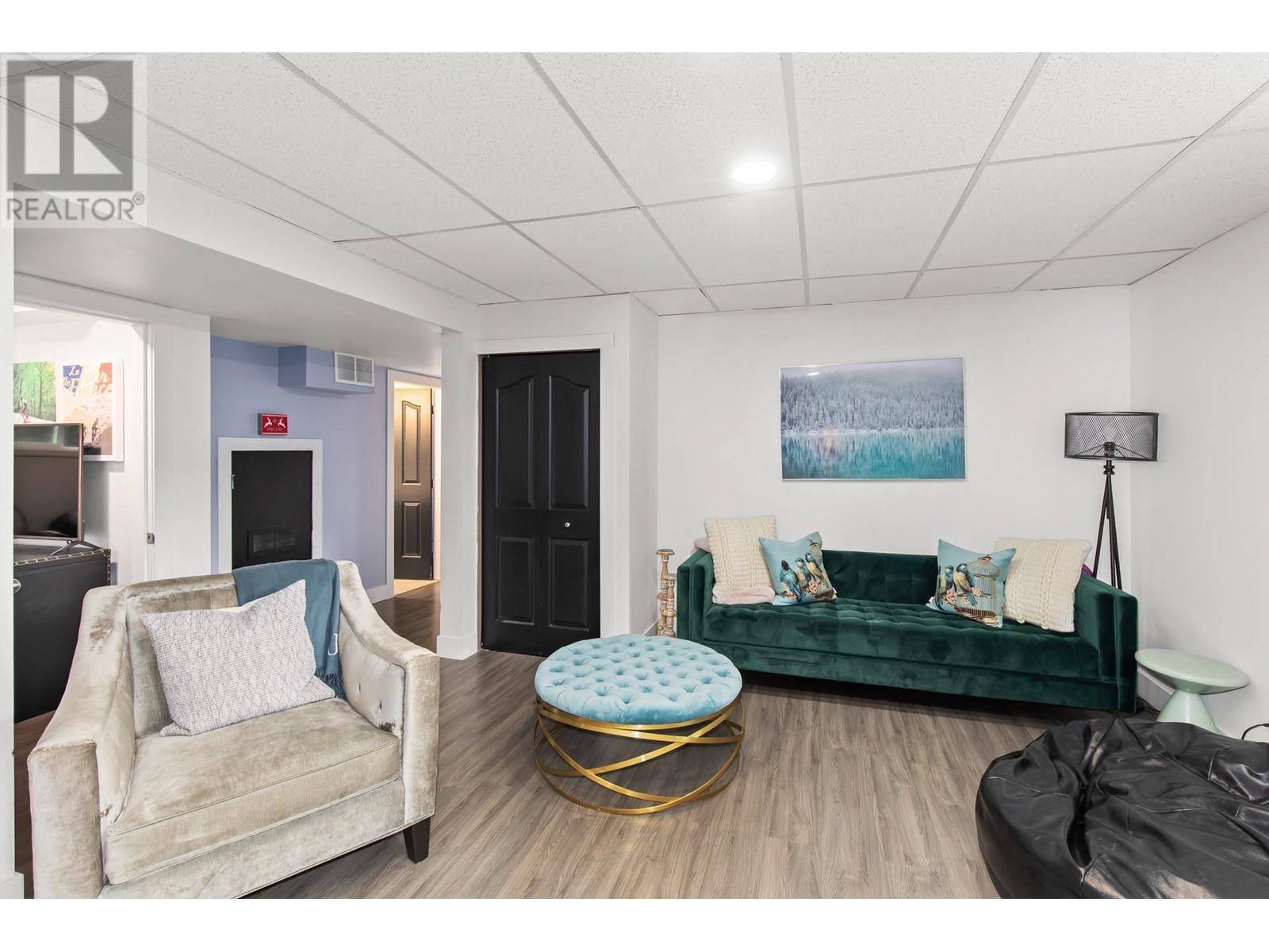 790 Torrs Court, Kelowna, British Columbia  V1W 1B5 - Photo 48 - 10348680