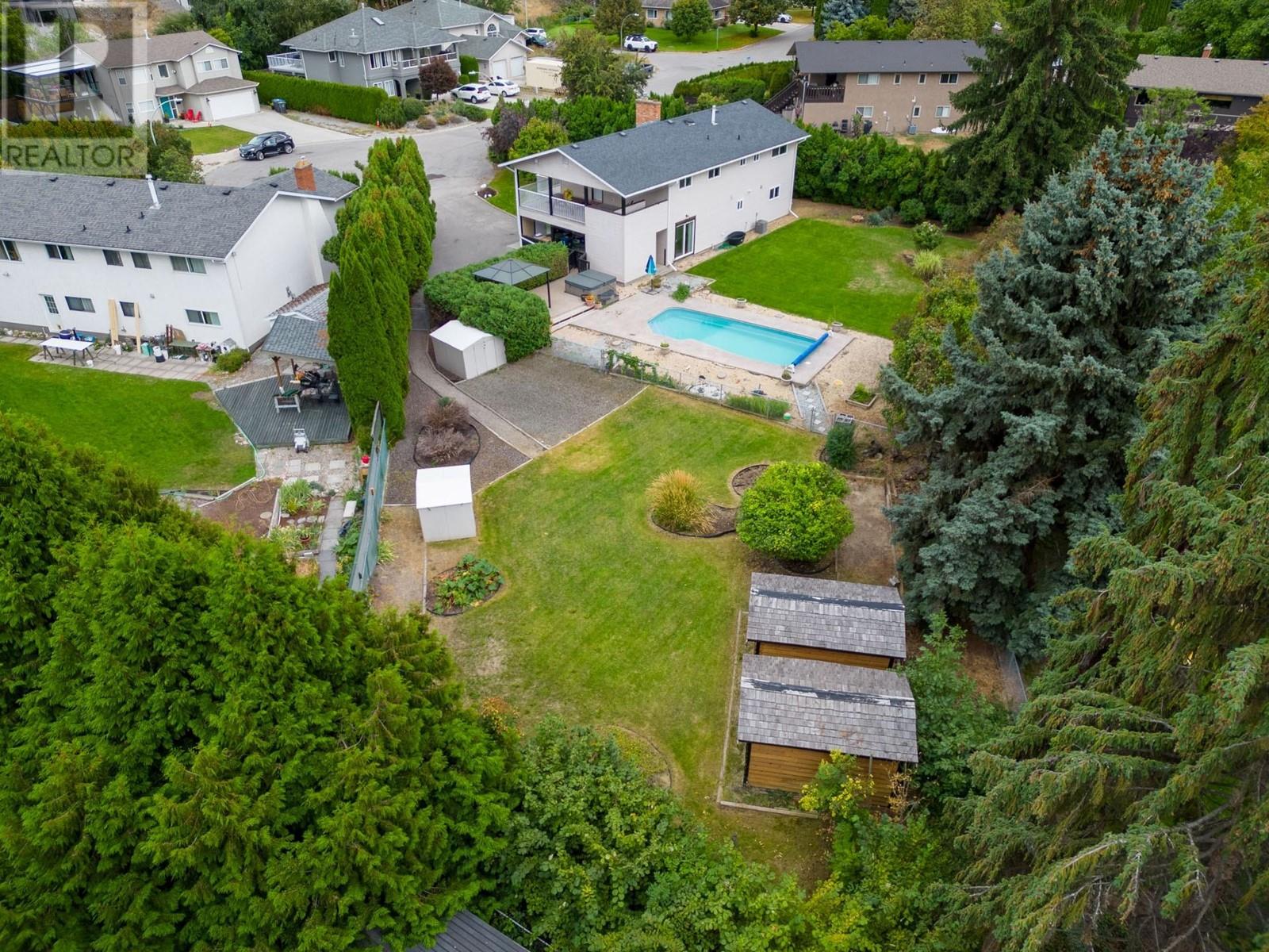 790 Torrs Court, Kelowna, British Columbia  V1W 1B5 - Photo 8 - 10348680