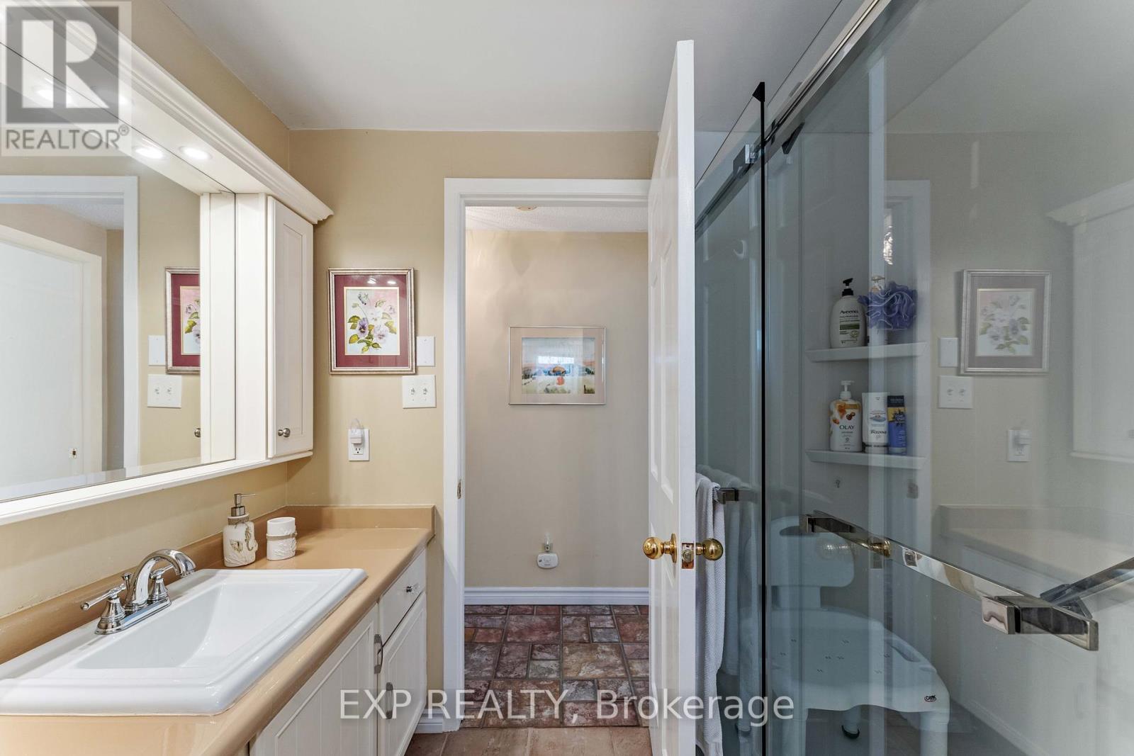 6 Norris Arm, Innisfil, Ontario  L9S 1N6 - Photo 24 - N12165879