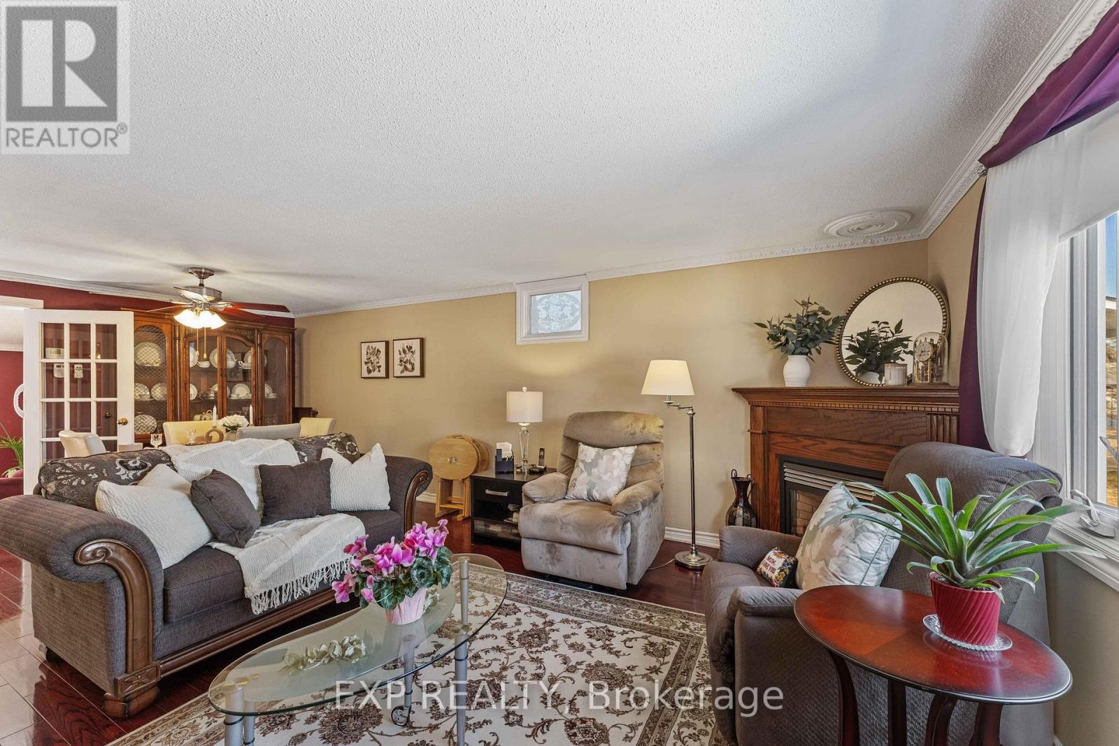 6 Norris Arm, Innisfil, Ontario  L9S 1N6 - Photo 8 - N12165879