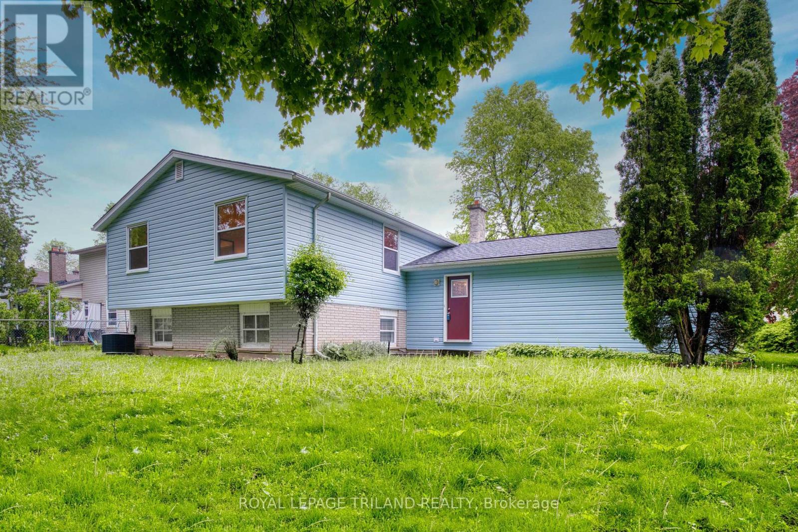 Photo 2 of 27 for 592 Village Green Avenue