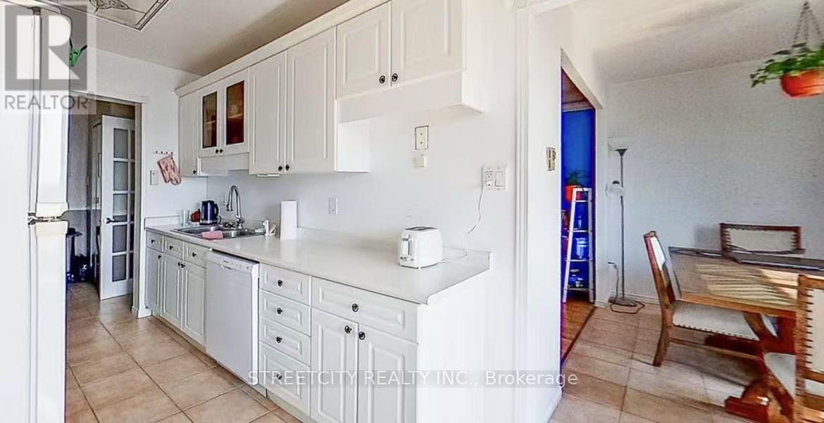 610 - 1600 Adelaide Street N, London North, Ontario  N5X 3H6 - Photo 11 - X12165873