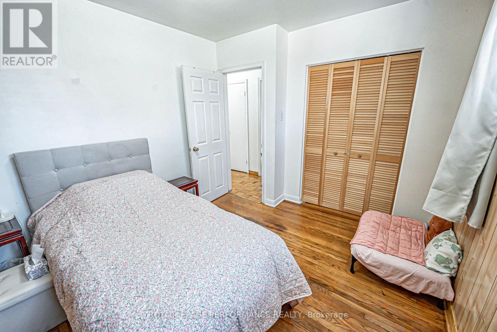 18 Courtwright Road, Toronto (Eringate-Centennial-West Deane), Ontario  M9C 4B4 - Photo 15 - W12165693