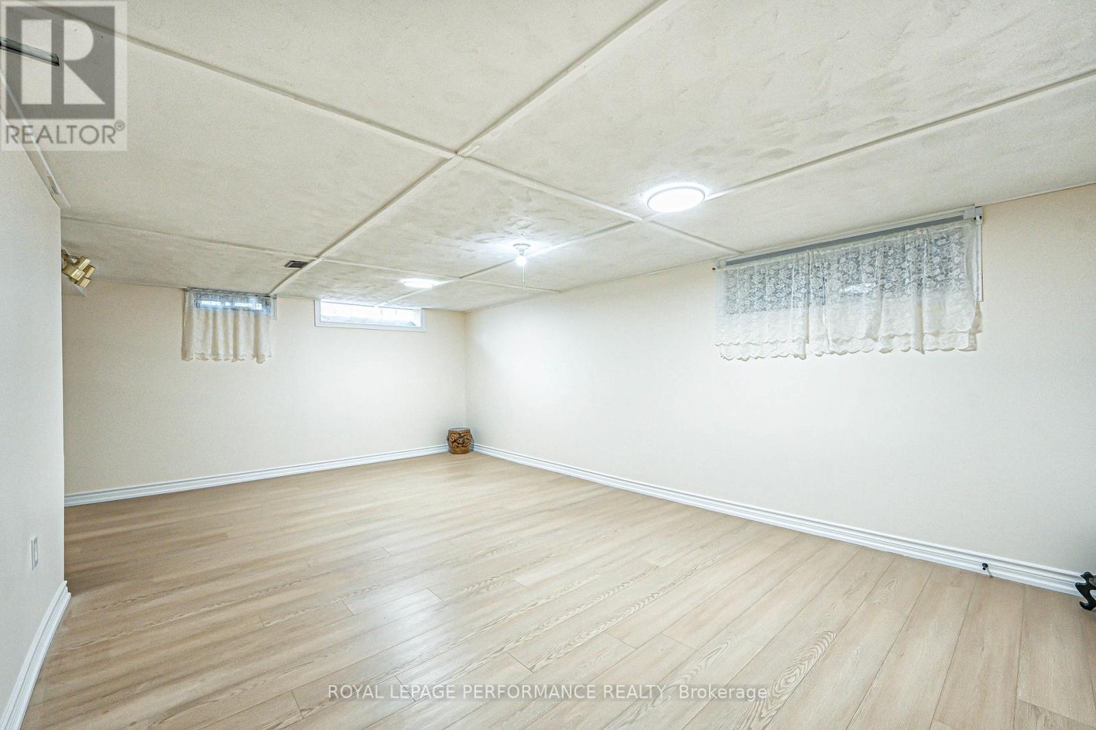 18 Courtwright Road, Toronto (Eringate-Centennial-West Deane), Ontario  M9C 4B4 - Photo 19 - W12165693