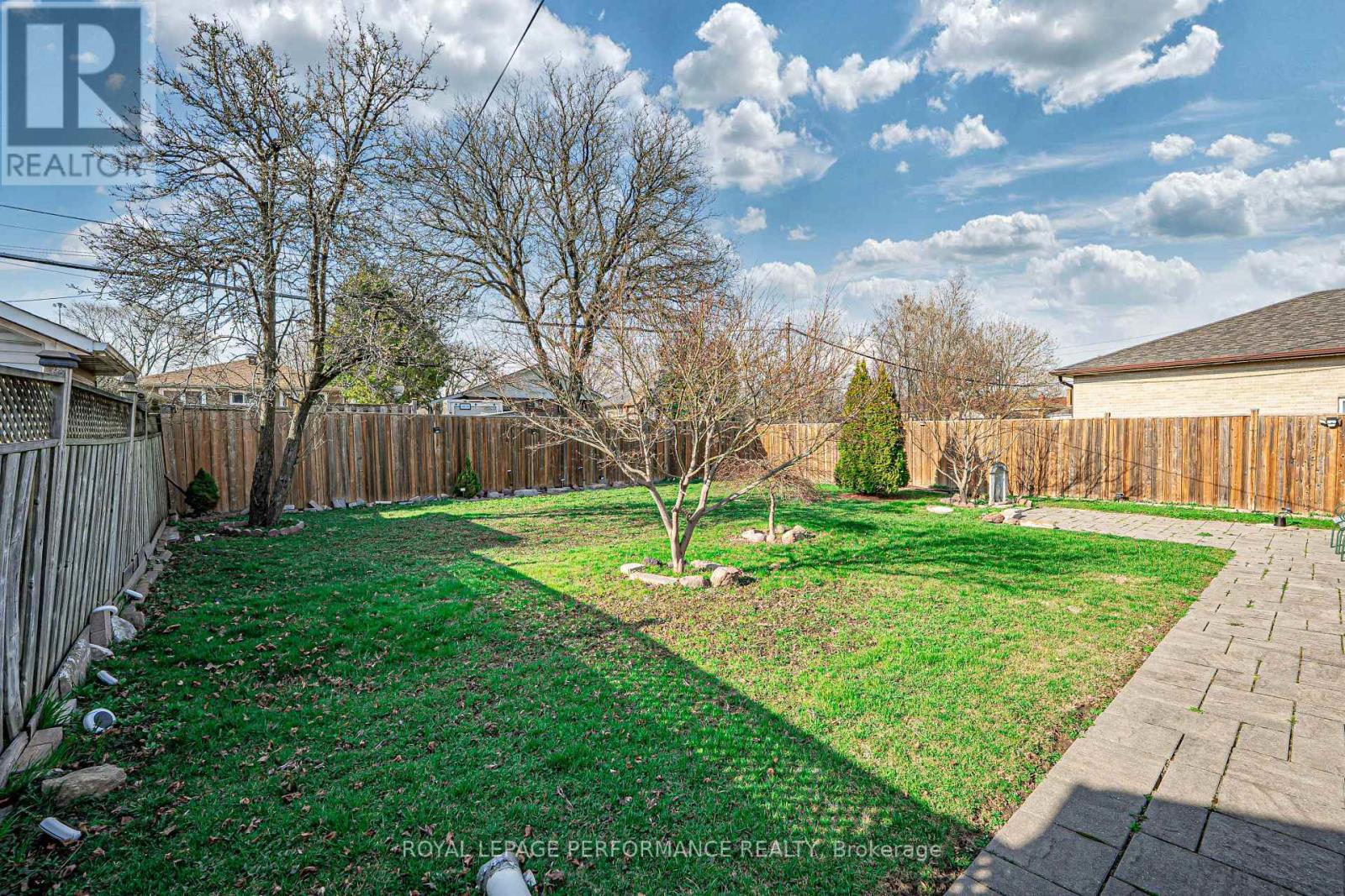 18 Courtwright Road, Toronto (Eringate-Centennial-West Deane), Ontario  M9C 4B4 - Photo 27 - W12165693