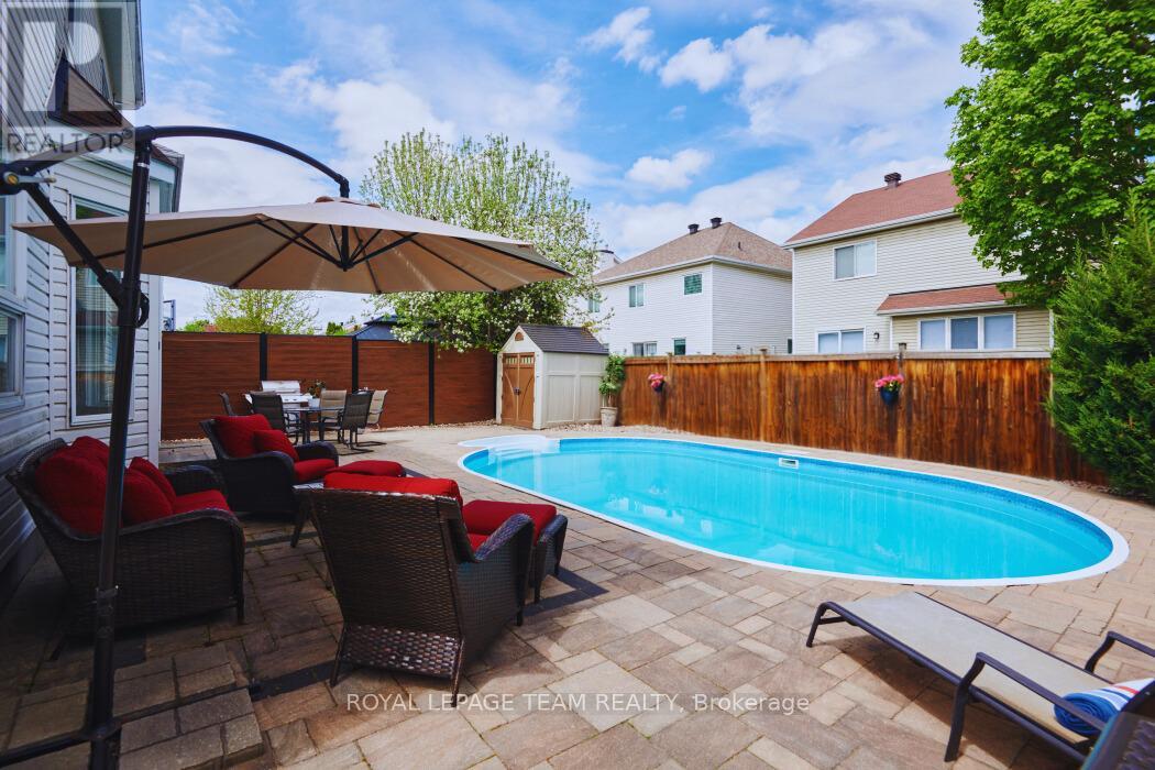 21 Mayford Avenue, Ottawa, Ontario  K2G 6A7 - Photo 4 - X12165527