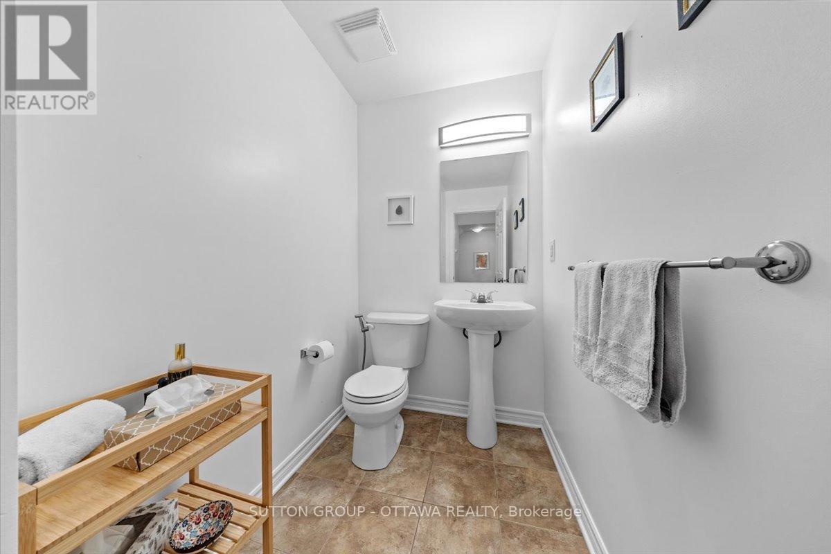 A - 310 Everest Private, Ottawa, Ontario  K1G 4E3 - Photo 14 - X12165585