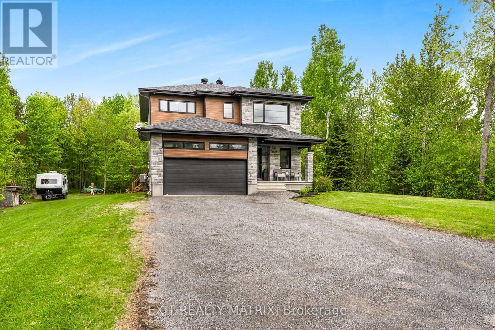 Property at 1463 VINETTE ROAD image 2