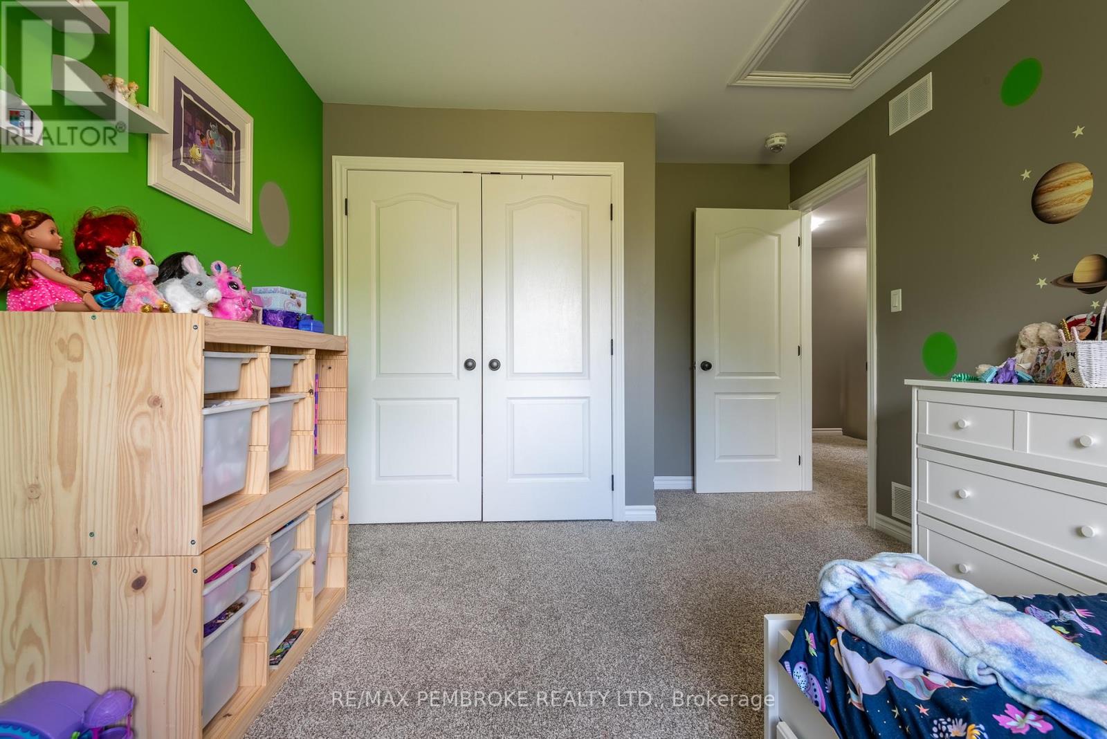45 Winston Avenue, Petawawa, Ontario  K8H 0C1 - Photo 26 - X12165797