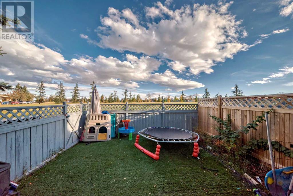 19, 131 Templehill Drive Ne, Calgary, Alberta  T1Y 4T1 - Photo 6 - A2205852