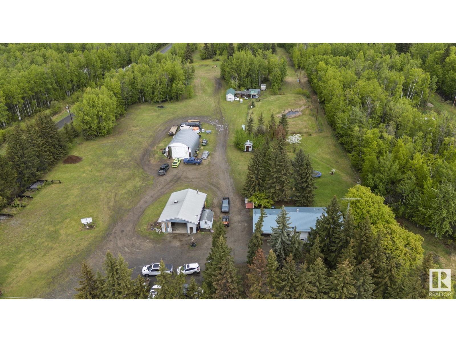 5432 Highway 16 (Hwy), Rural Parkland County, Alberta  T0E 0W0 - Photo 1 - E4437813