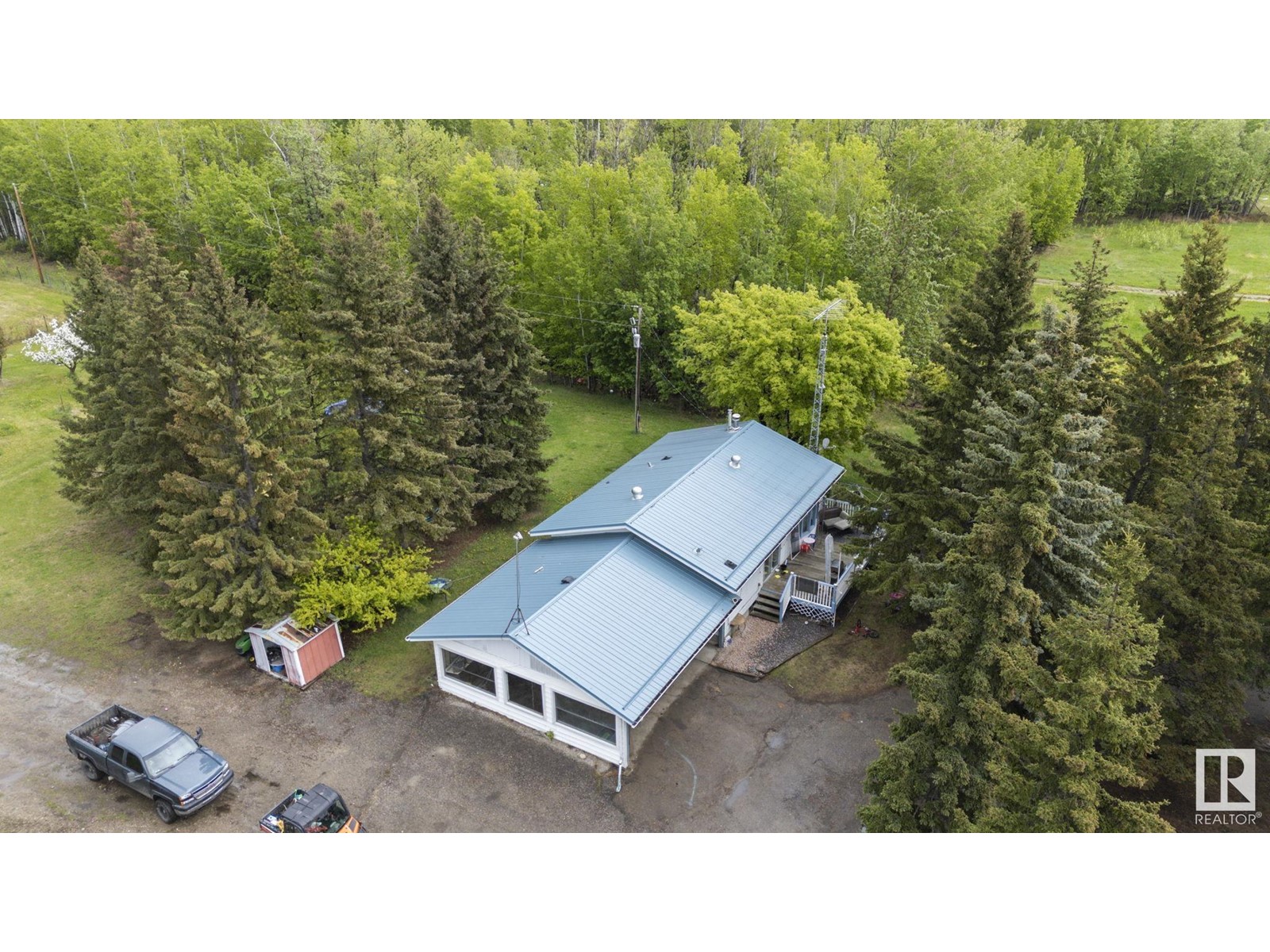 5432 Highway 16 (Hwy), Rural Parkland County, Alberta  T0E 0W0 - Photo 2 - E4437813