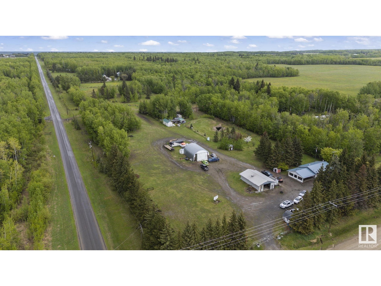 5432 Highway 16 (Hwy), Rural Parkland County, Alberta  T0E 0W0 - Photo 3 - E4437813