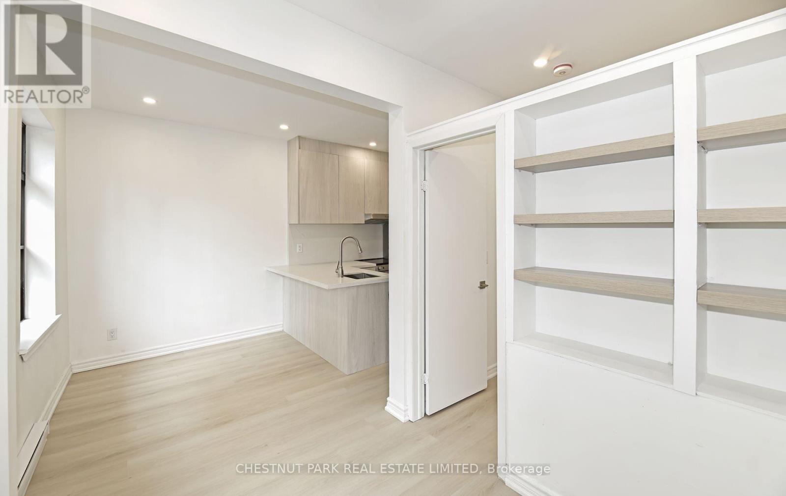 5 - 171 King Street, Toronto, Ontario  M5A 1J4 - Photo 5 - C12165602