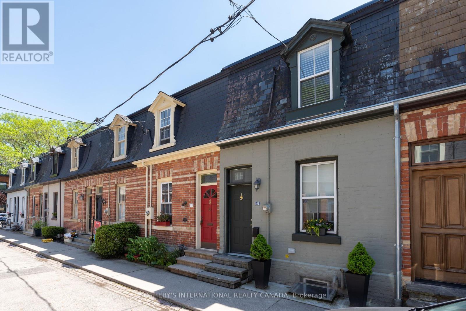 15 ALPHA AVENUE, Toronto, Ontario