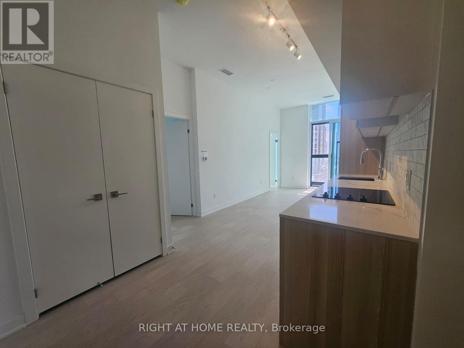 906 - 252 Church Street, Toronto, Ontario  M5B 0E6 - Photo 10 - C12165616