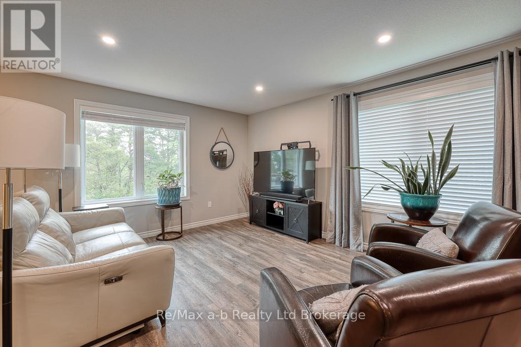60 James Street, Zorra, Ontario N0J 1J0 - Photo 5 - X12165773
