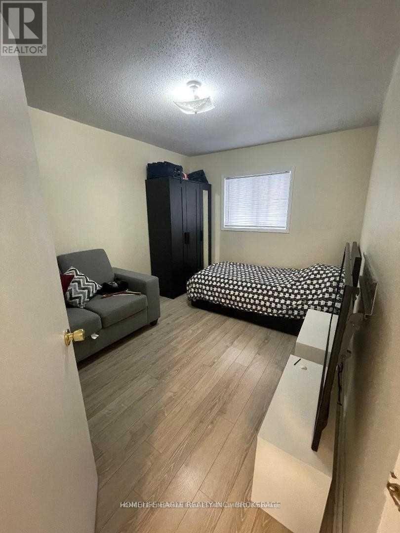 Main - 28 Wolverton Avenue, Toronto, Ontario  M4J 3H8 - Photo 6 - E12165746