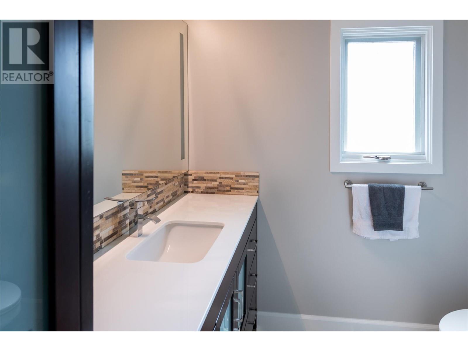 6506 Chukar Drive, Kamloops, British Columbia  V2C 4T7 - Photo 38 - 10348293