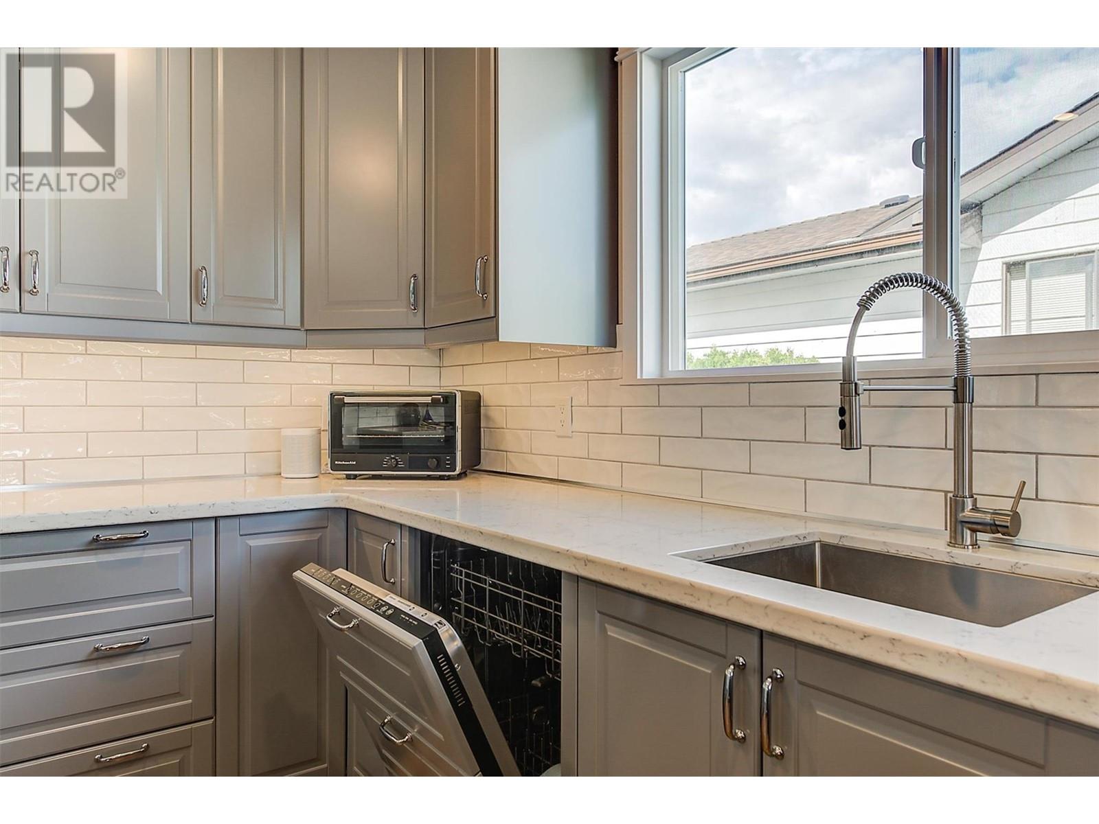 3249 Sundance Drive, West Kelowna, British Columbia  V4T 1S4 - Photo 14 - 10348328